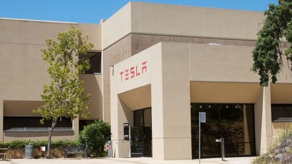 Европейский завод Tesla может начать производство электрокаров в октябре