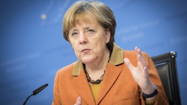 Меркель призвали спасти сотрудничавших с немецкими журналистами афганцев