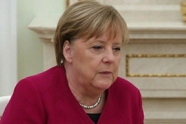 Назван размер пенсии Меркель после отставки