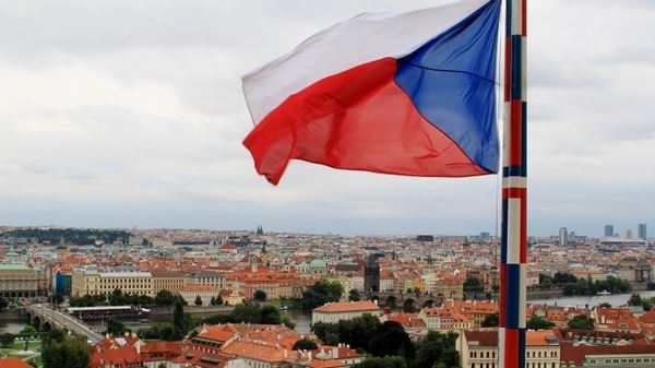 Запад платит Чехии втрое больше за оборонную продукцию РФ из страха покупать ее напрямую